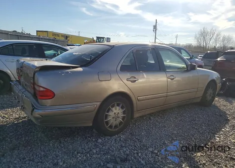 2000 Mercedes-Benz E 320 z USA, uszkodzony, nr VIN WDBJF65J0YA993897